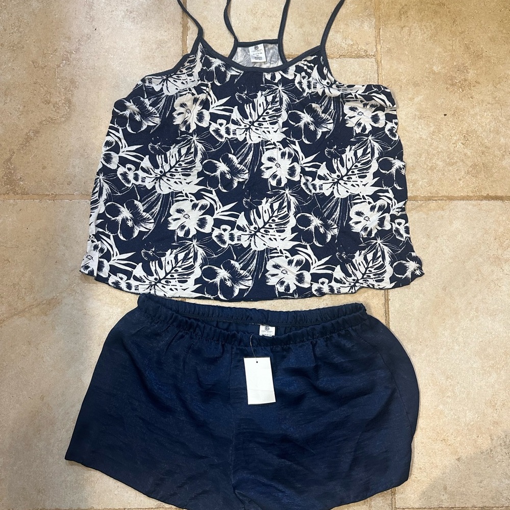 NWT Cozy Rozy Navy and White Floral Pajama Set